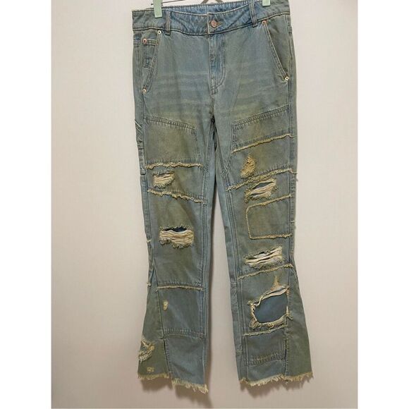 Urban Outfitters BDG Extreme Destroyed Bootcut Jean Size 26 - Picture 6 of 14